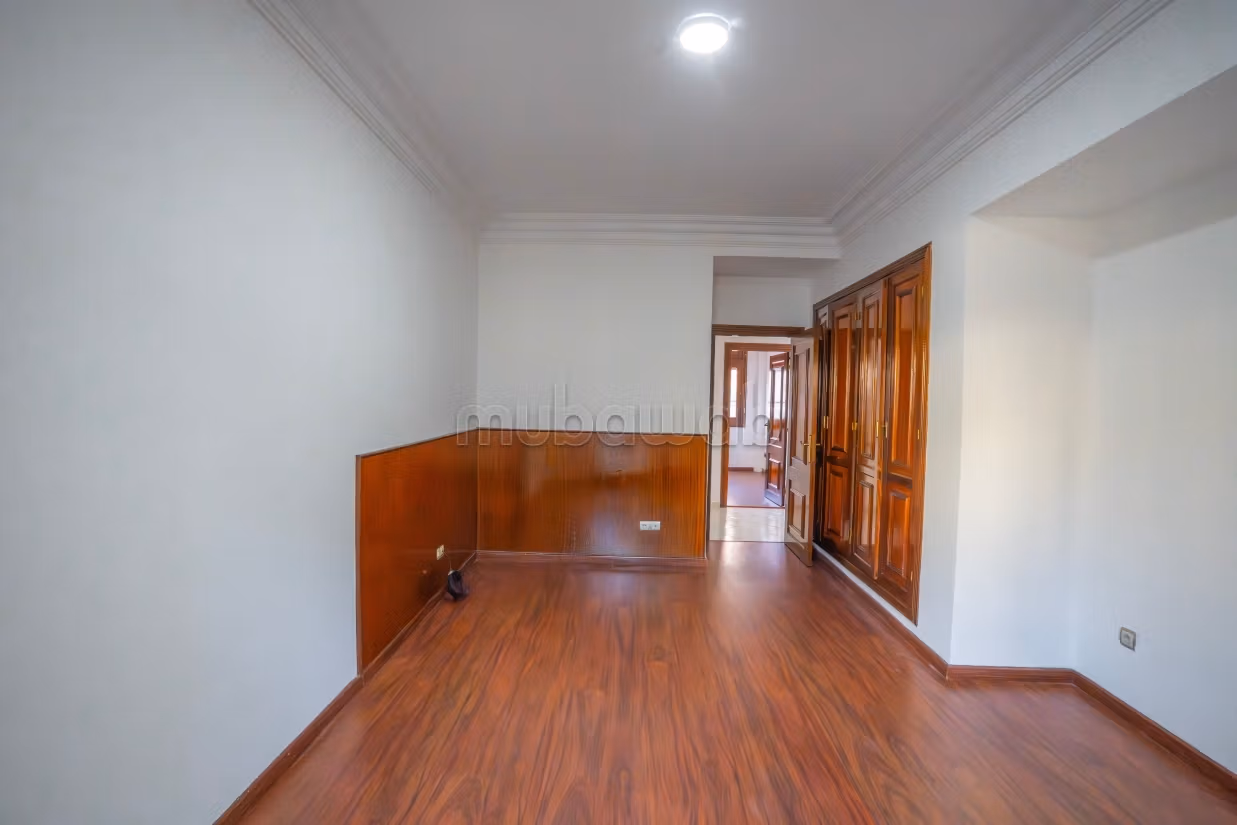 Appartement 161 m² à Les Hôpitaux — 15