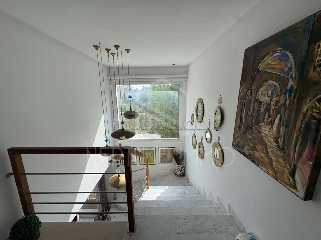 Vente: Villa avec piscine à La Marsa