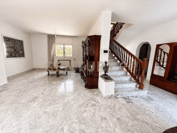 Une villa S6 à louer Manar 2