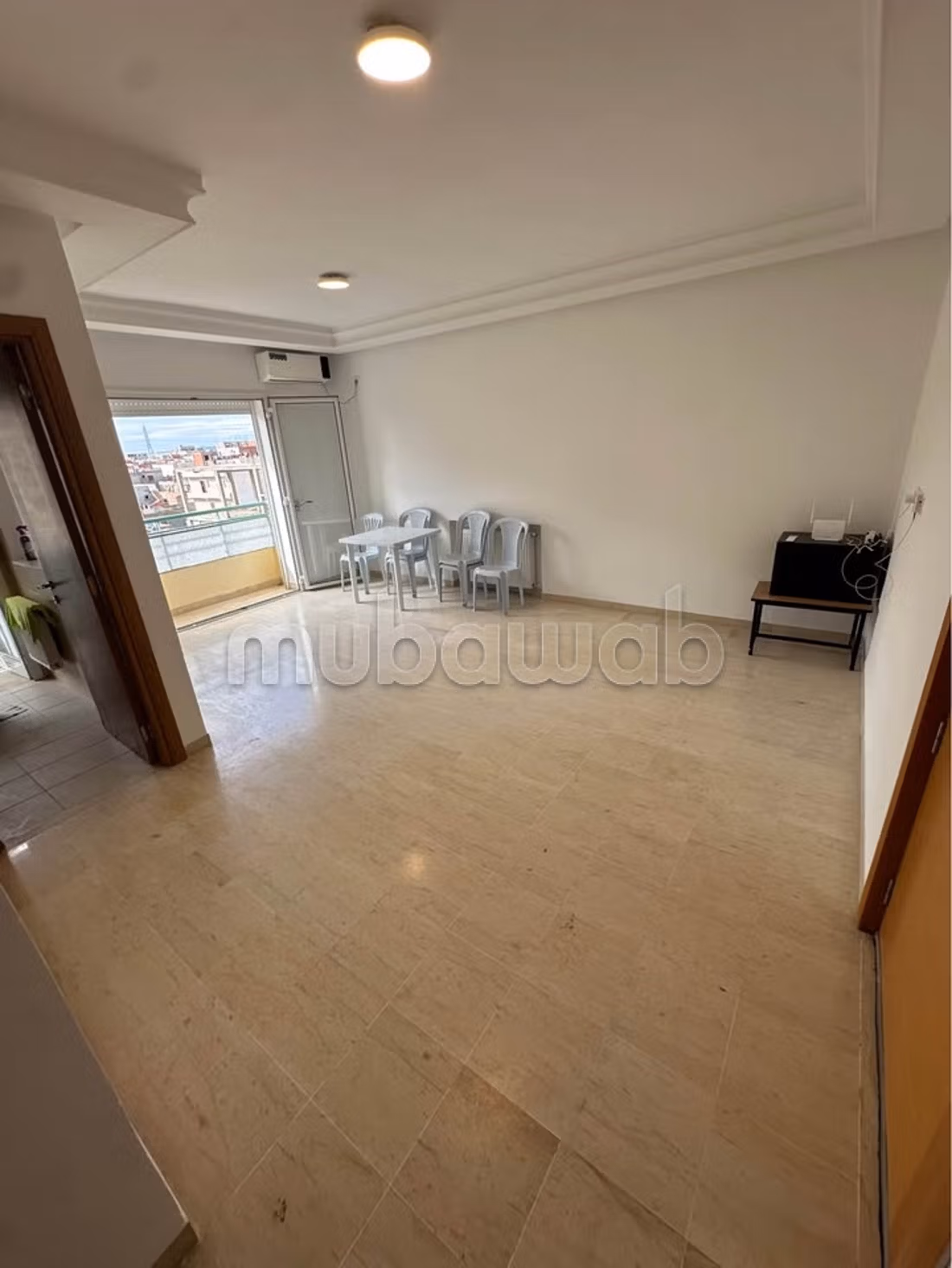 S1 Haut Standing à louer 
Bhar Lazreg 
950 DT