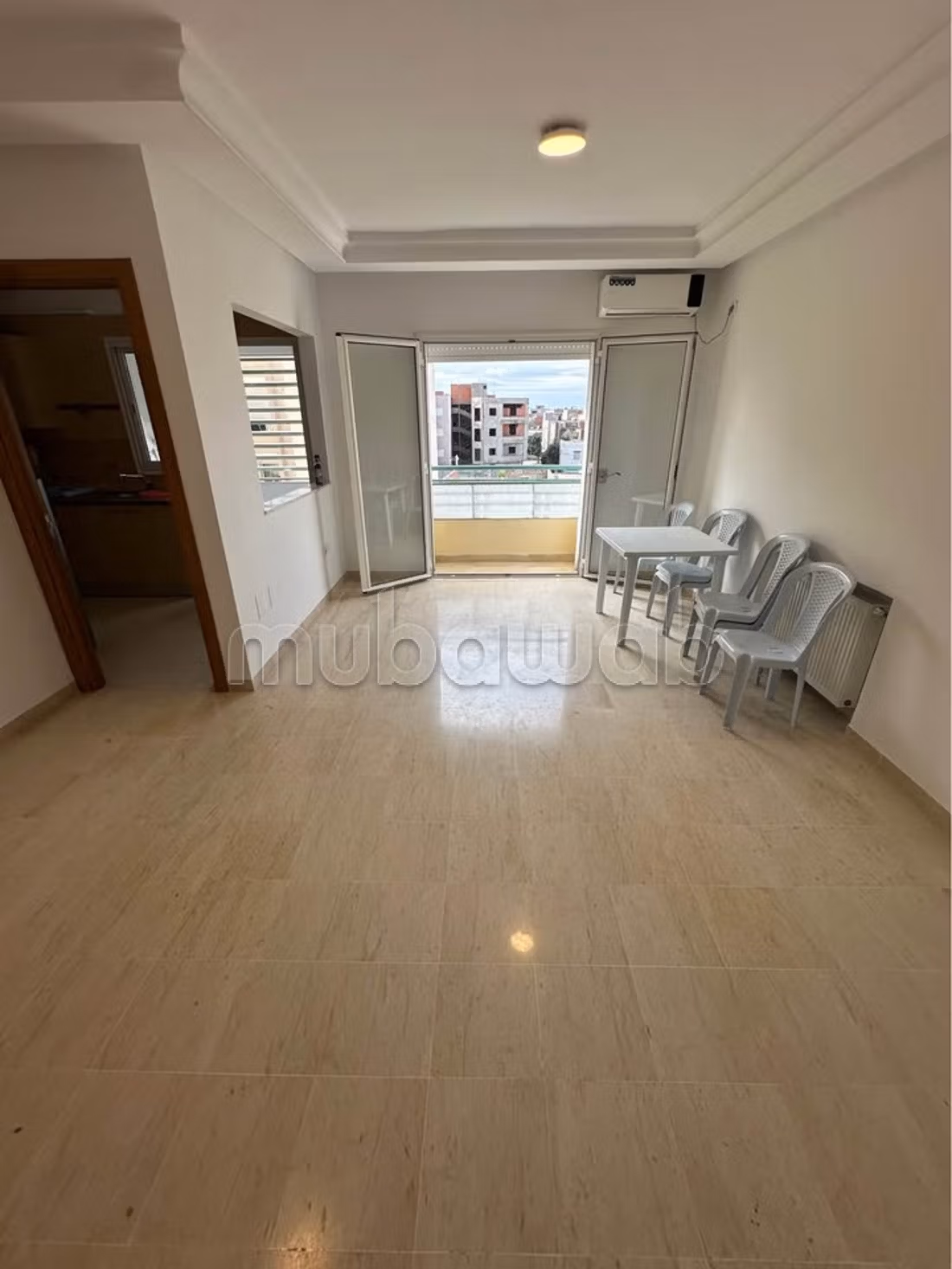 S1 Haut Standing à louer 
Bhar Lazreg 
950 DT