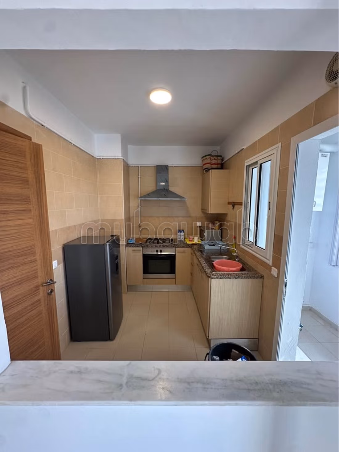 S1 Haut Standing à louer 
Bhar Lazreg 
950 DT
