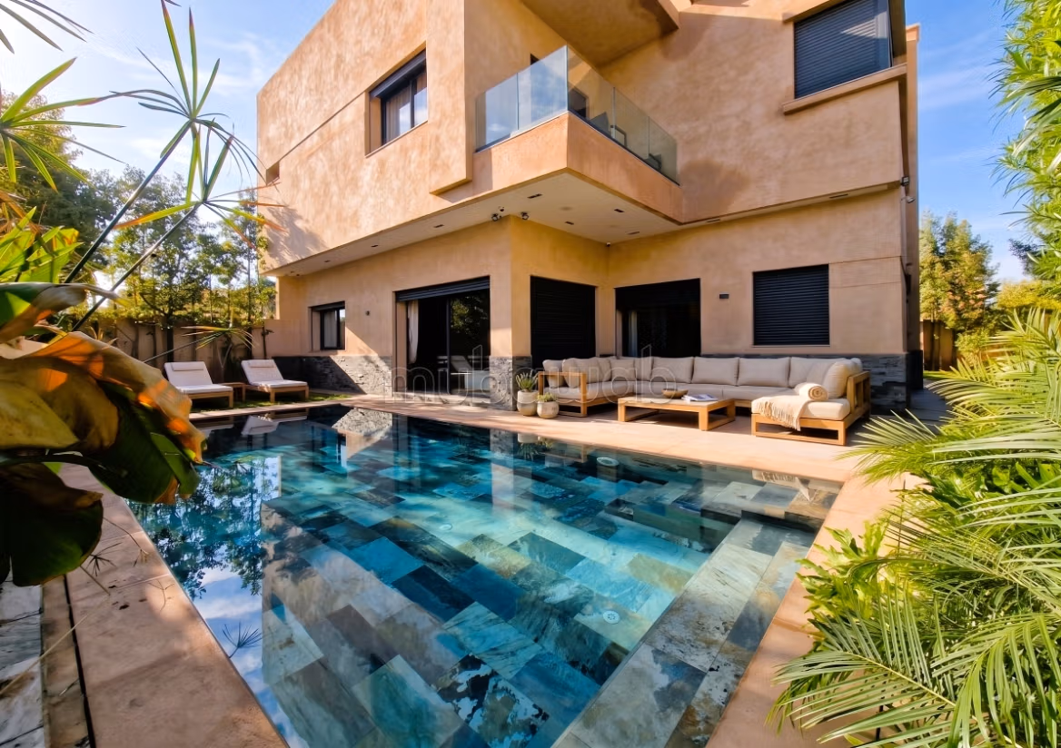 Luxurious Villa with Pool for Long-Term Rent at Noria Golf