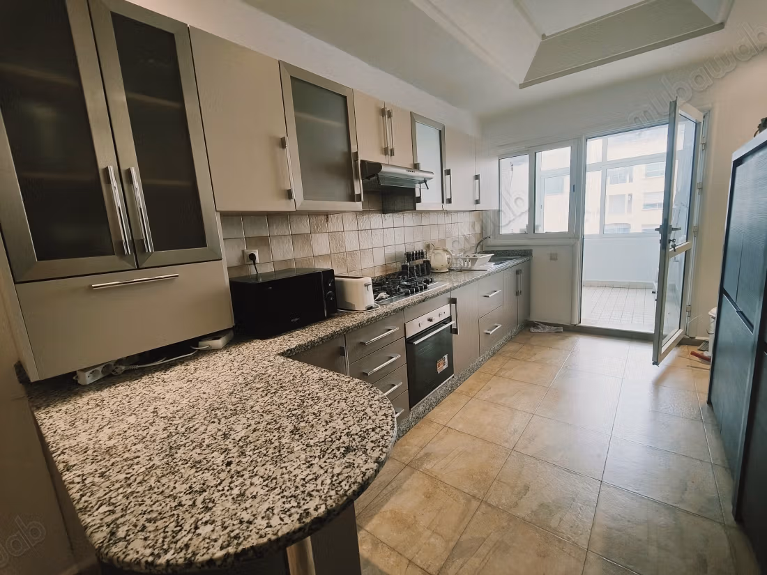 Beautiful apartment for rent in Racine. Total area 210 m²
