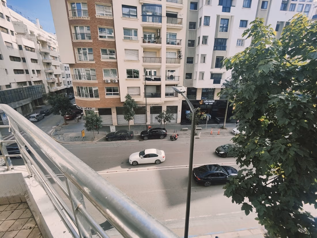 Beautiful apartment for rent in Racine. Total area 210 m²