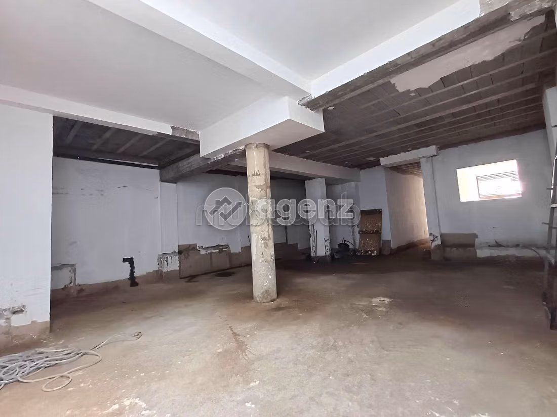 Commerce à vendre 140 m² Triangle d'Or Casablanca