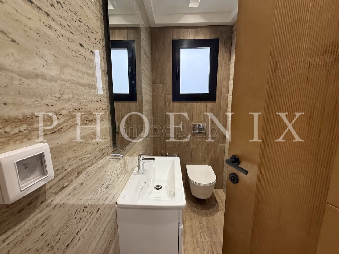 Appartement s2 avec terrasse vue dégagée aux JDC