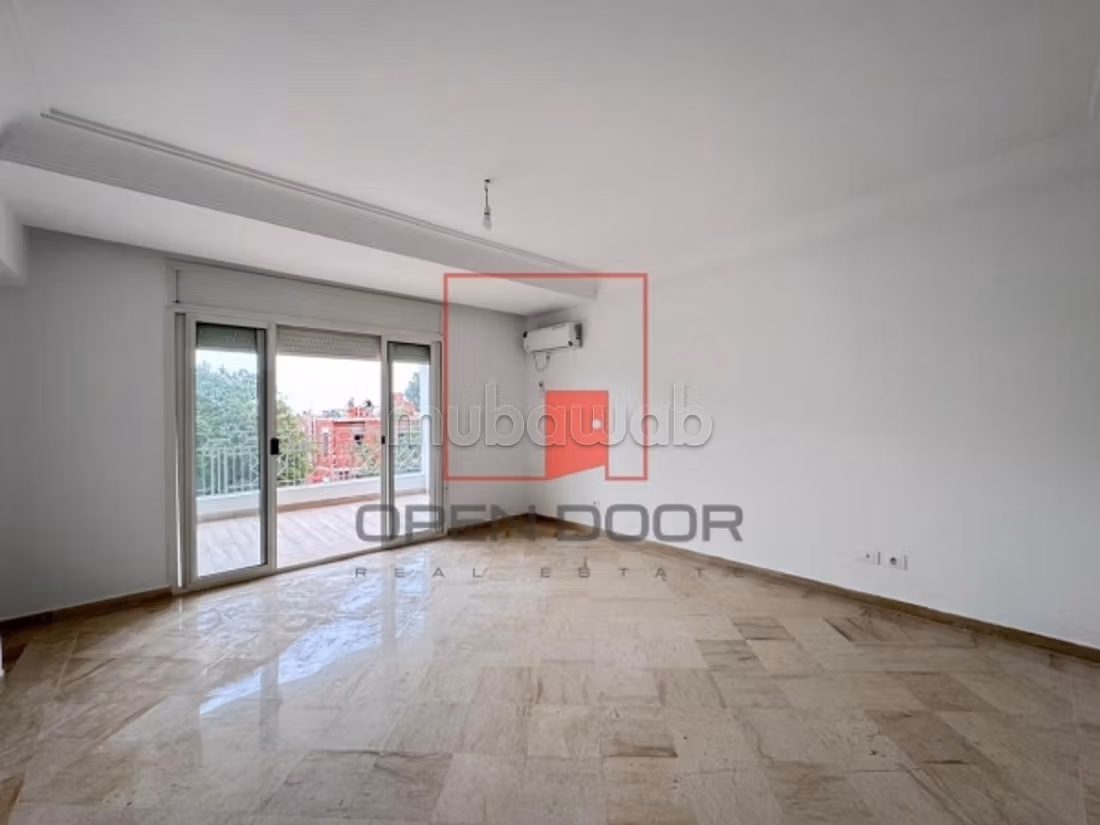 S3 Apartment with Sea View in La Marsa
