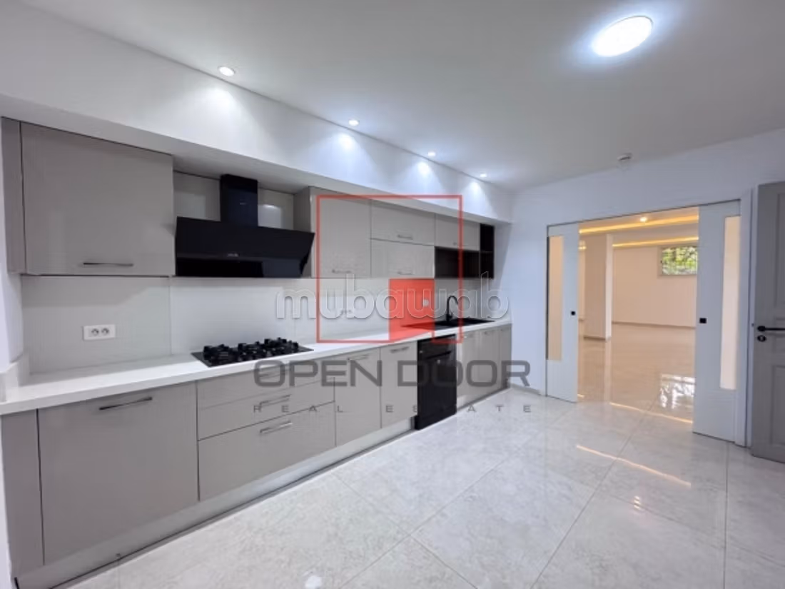 S3 Apartment with Sea View in La Marsa