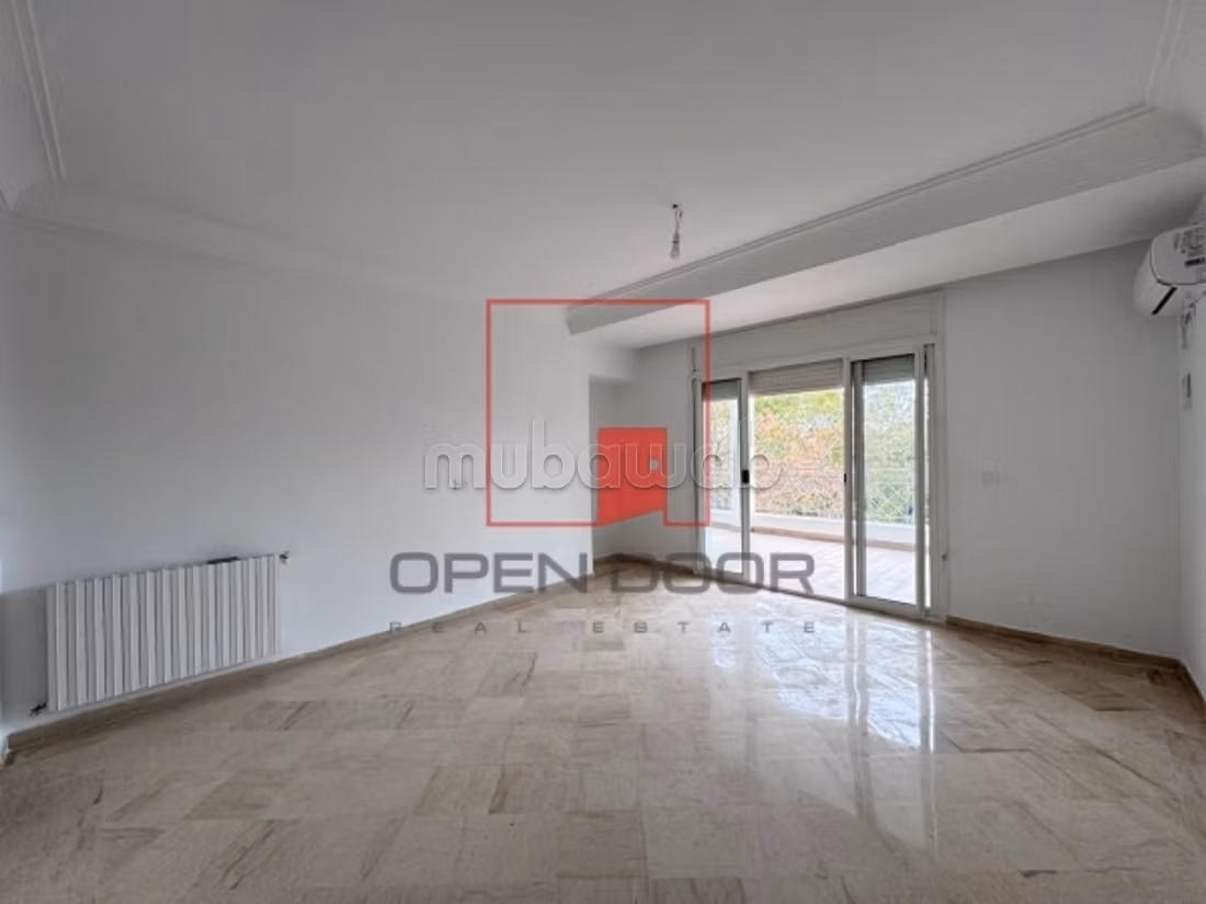 S3 Apartment with Sea View in La Marsa