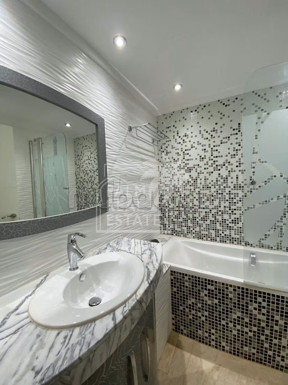 À Vendre – Appartement au Cœur de Guéliz, Proximité Plaza — 4
