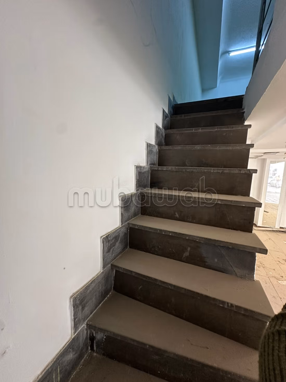 Negozio in vendita – Beb Bhar
