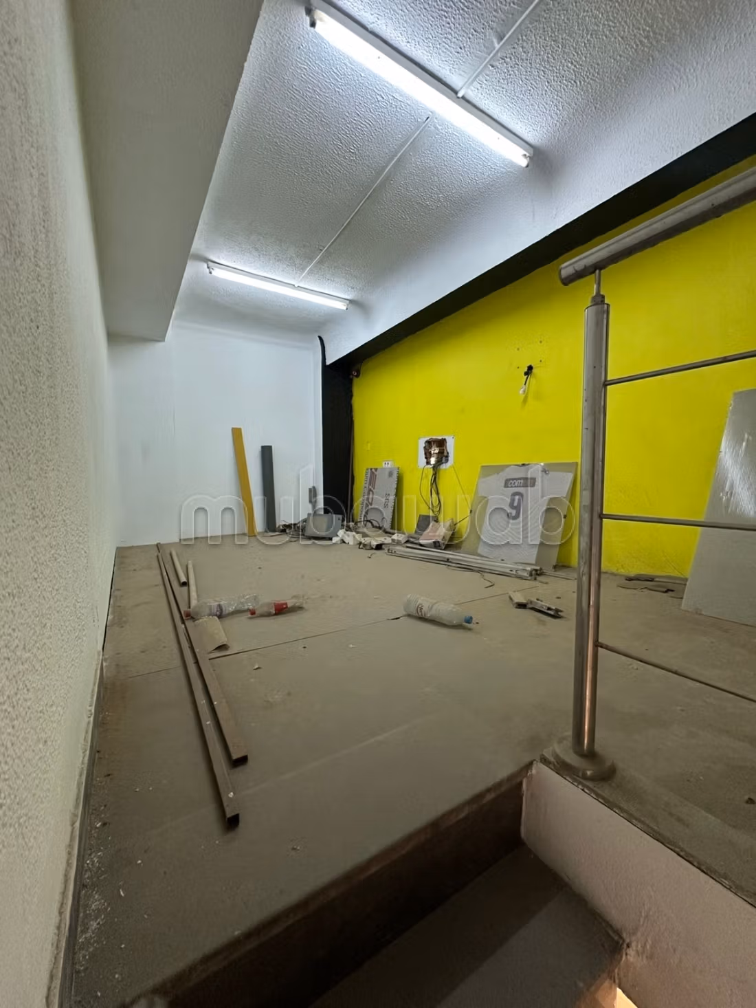 Negozio in vendita – Beb Bhar