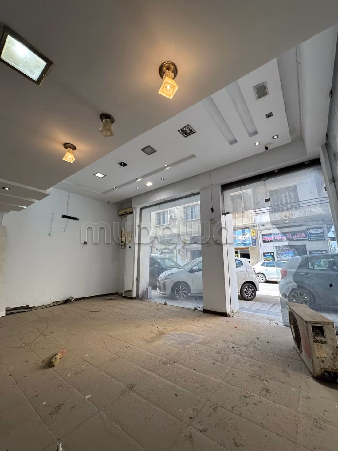 Negozio in vendita – Beb Bhar