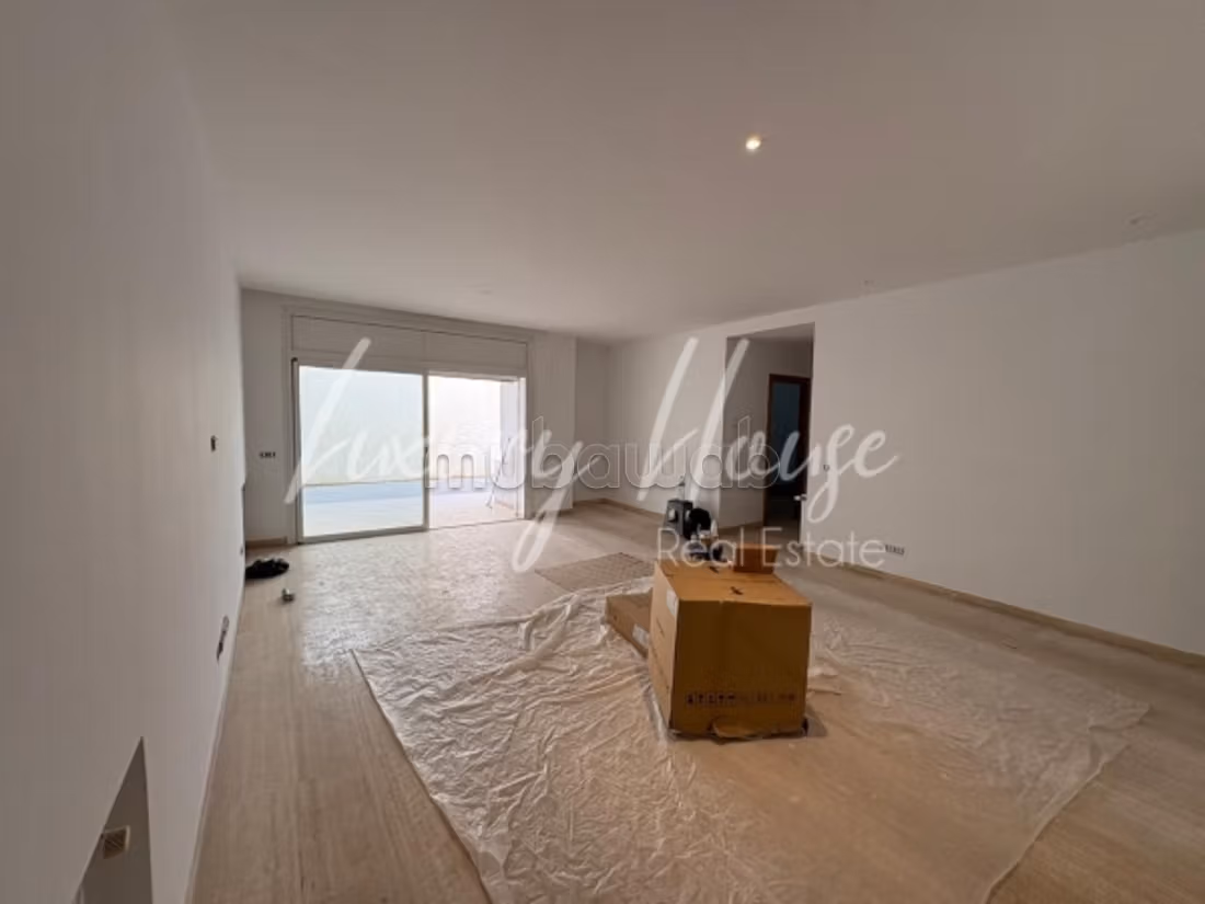 Ground floor S2 with terrace in Marsa