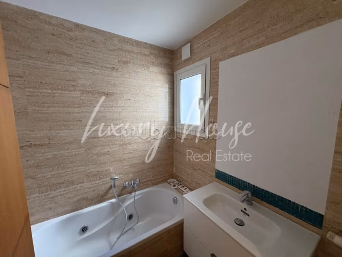 Ground floor S2 with terrace in Marsa