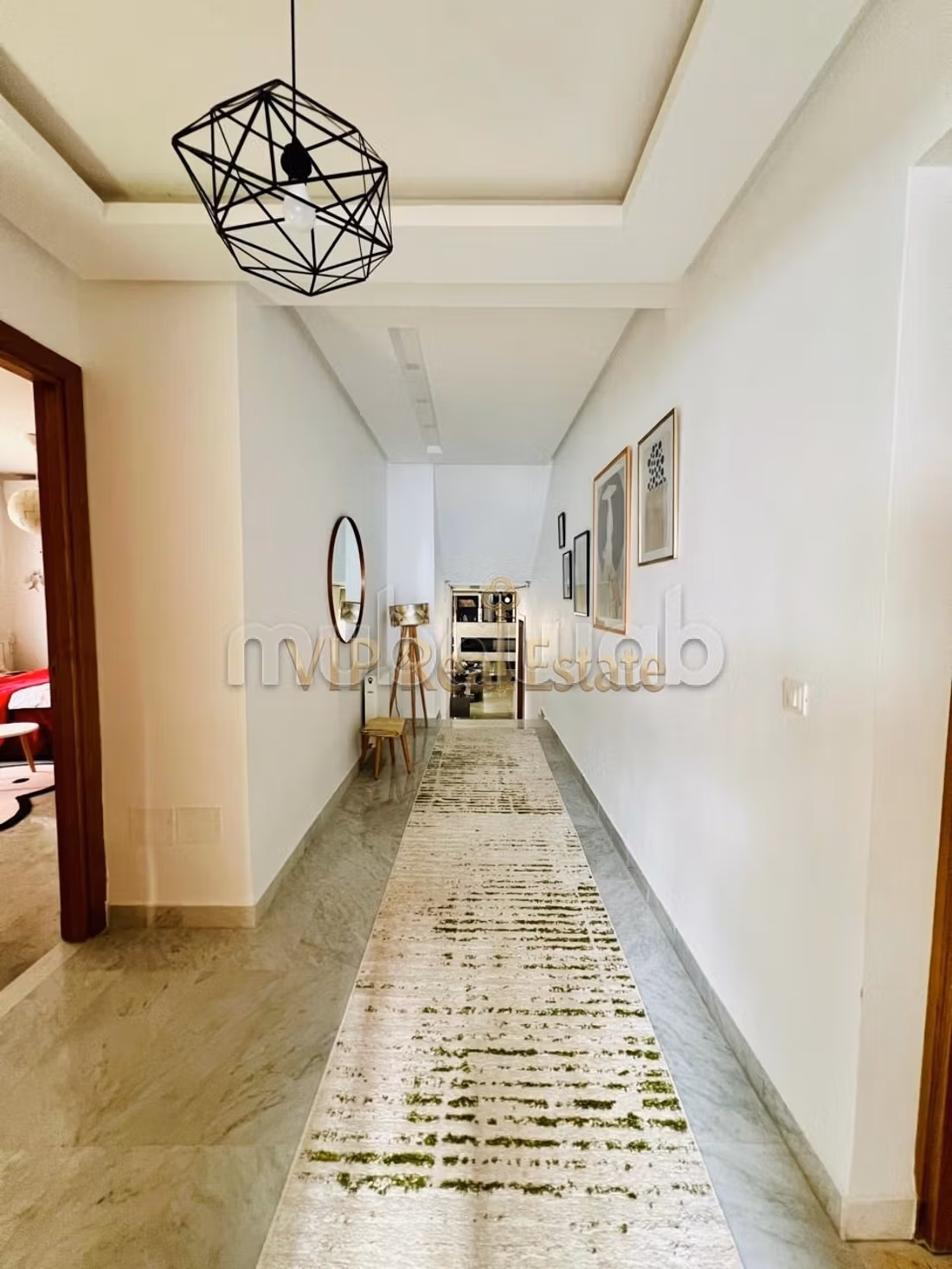 In vendita un duplex S3 con piscina a Gammarth