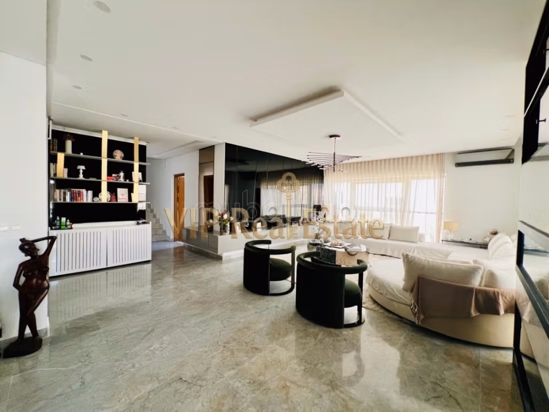 In vendita un duplex S3 con piscina a Gammarth