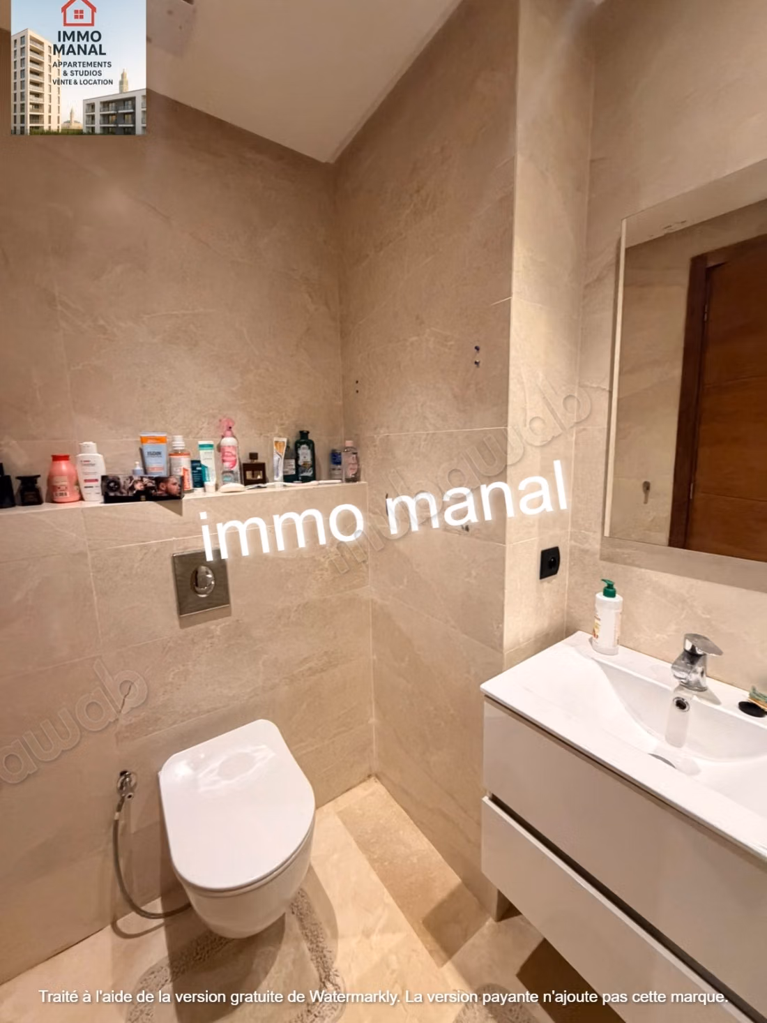 Super studio semi meublé sans vis à vis