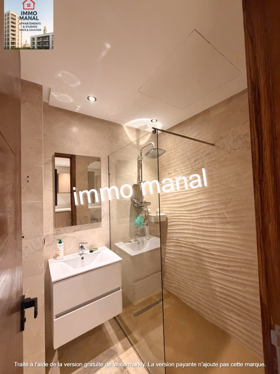 Super studio semi meublé sans vis à vis