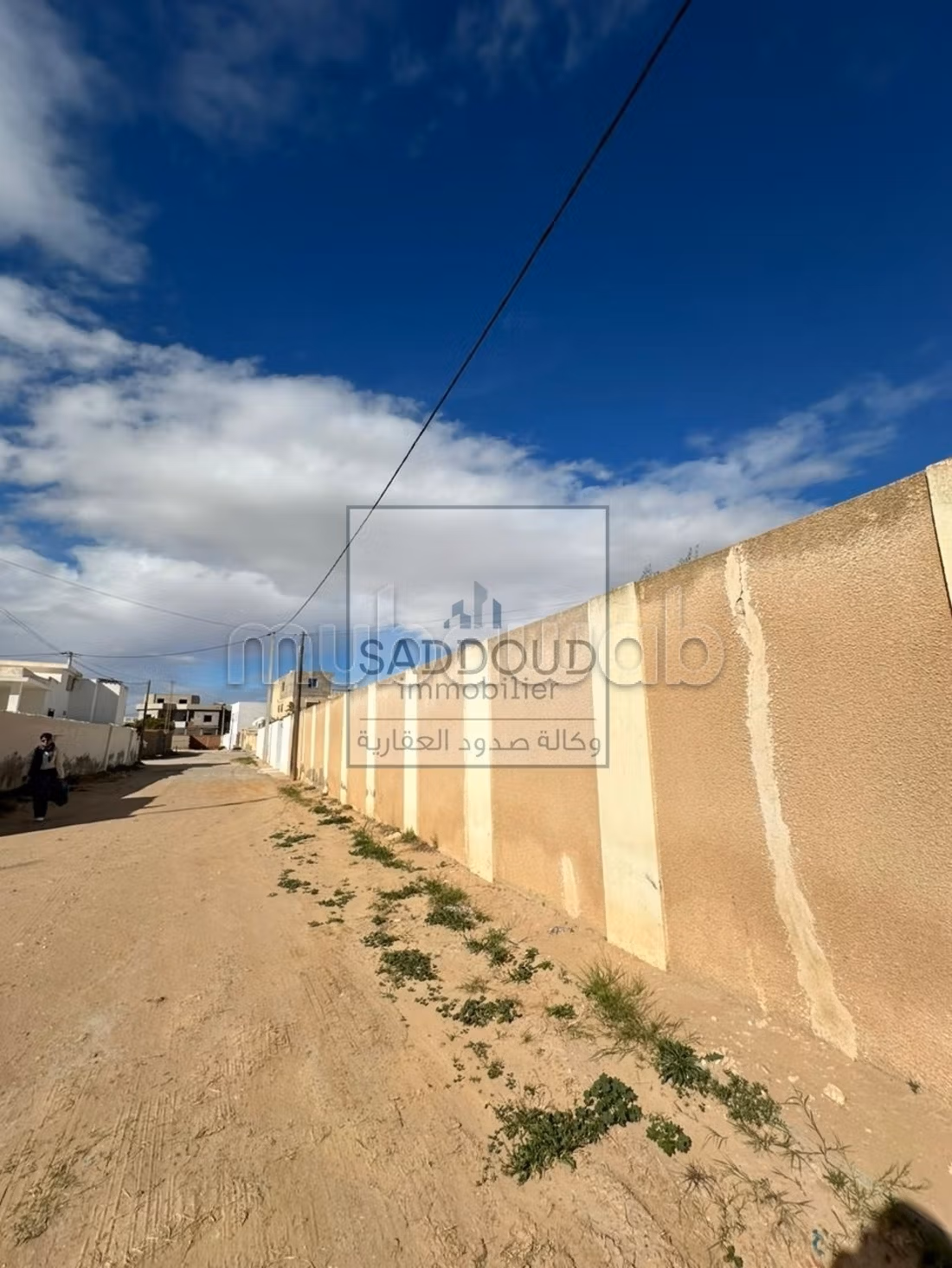 Terrain 1400M à vendre – Route Matar km 1