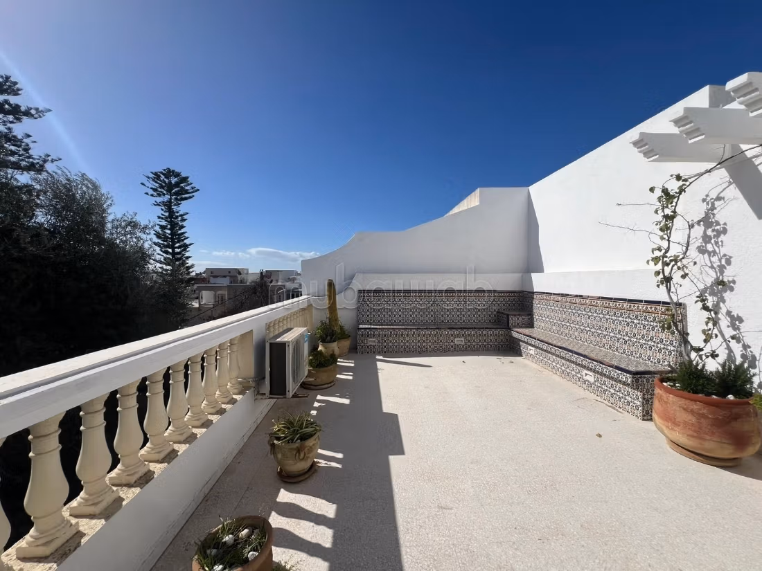 Triplex S3 arredato con una terrazza, Marsa Ville