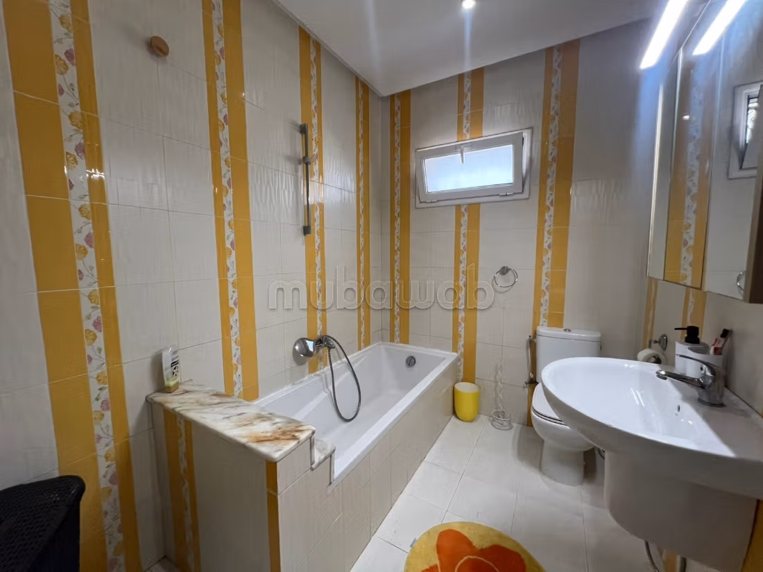Triplex S3 arredato con una terrazza, Marsa Ville