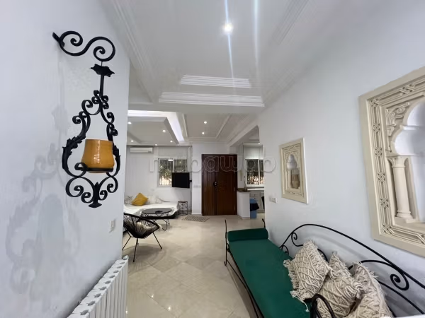 Triplex S3 meublé avec une terrasse, Marsa ville