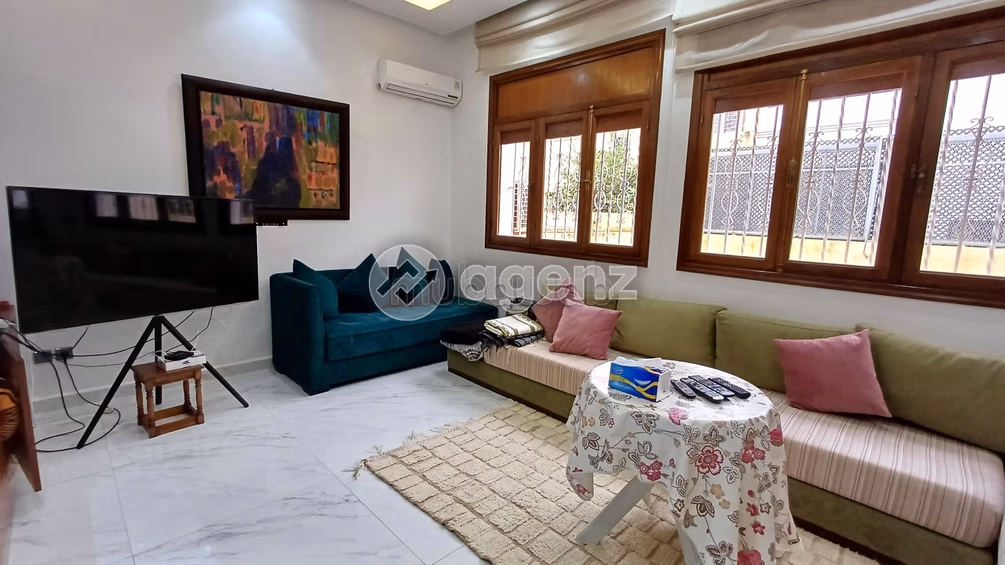 Villa à louer 203 m², 6 chambres Hay Riad Rabat