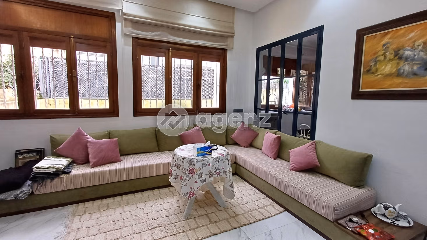 Villa à louer 203 m², 6 chambres Hay Riad Rabat