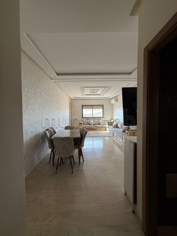 Location d'un appartement à Route Casablanca. 
3 chambres. 
Bien meublé