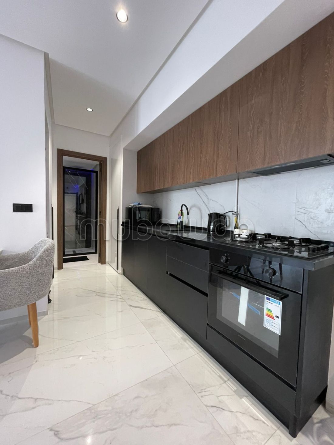 Superbo S1 arredato riccamente in affitto