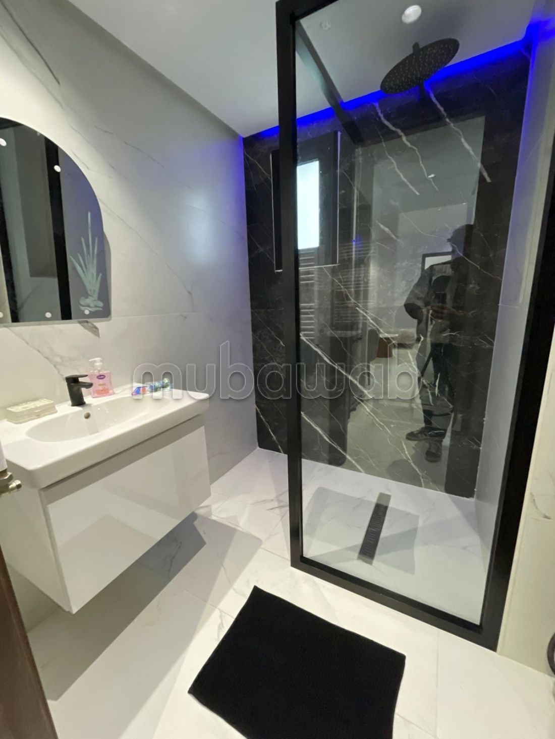 Superbo S1 arredato riccamente in affitto