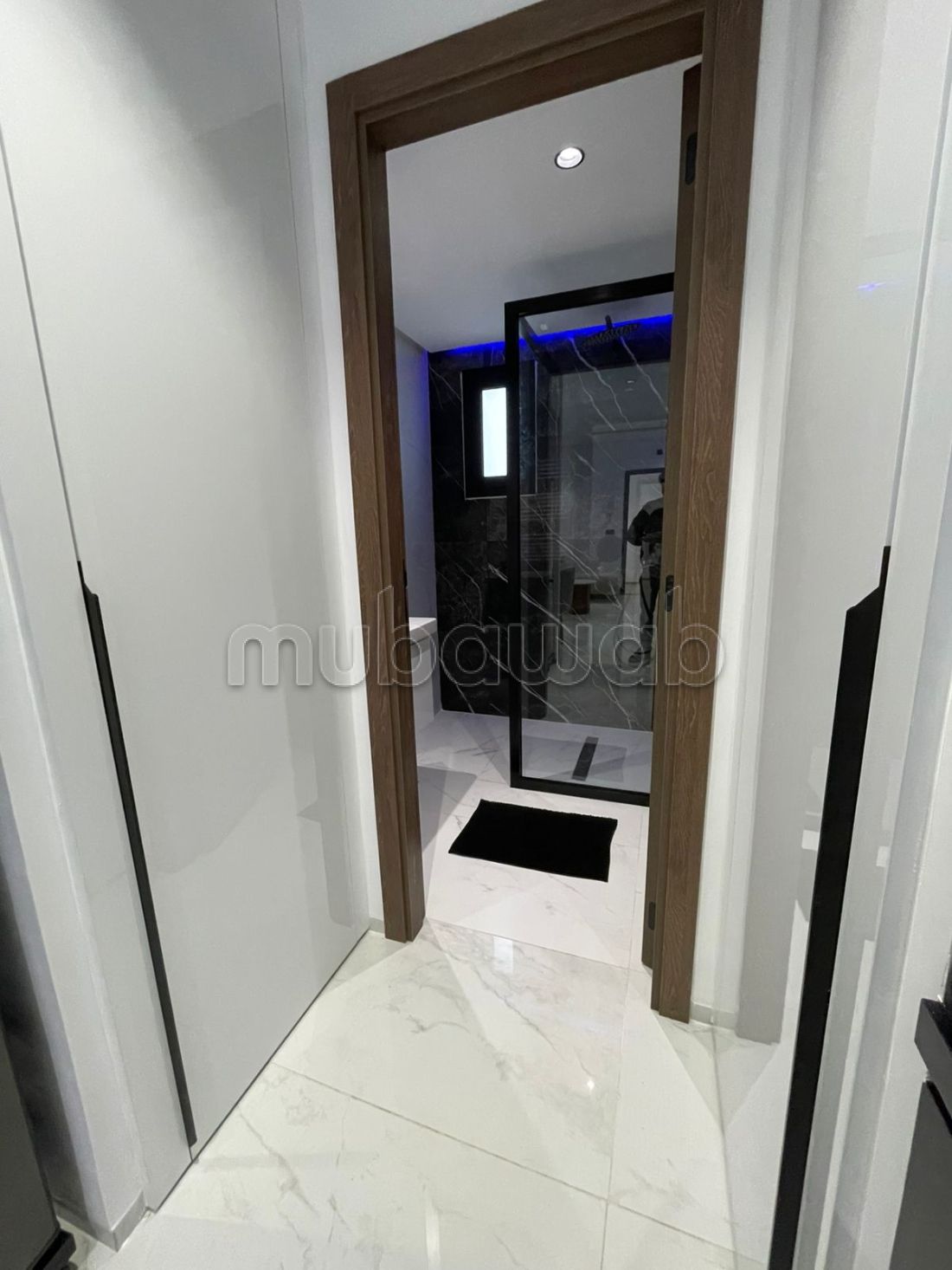 Superbo S1 arredato riccamente in affitto