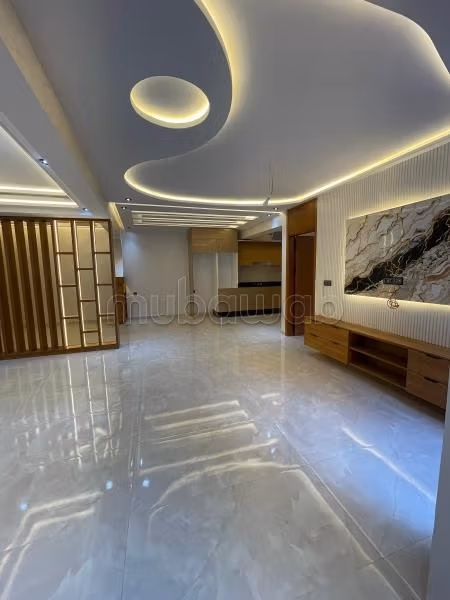 Sell apartment in Guéliz. Surface area 120 m². On site security