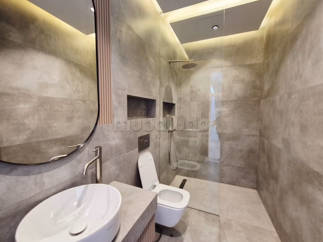 Uitzonderlijke villa in Ain Diab met zwembad