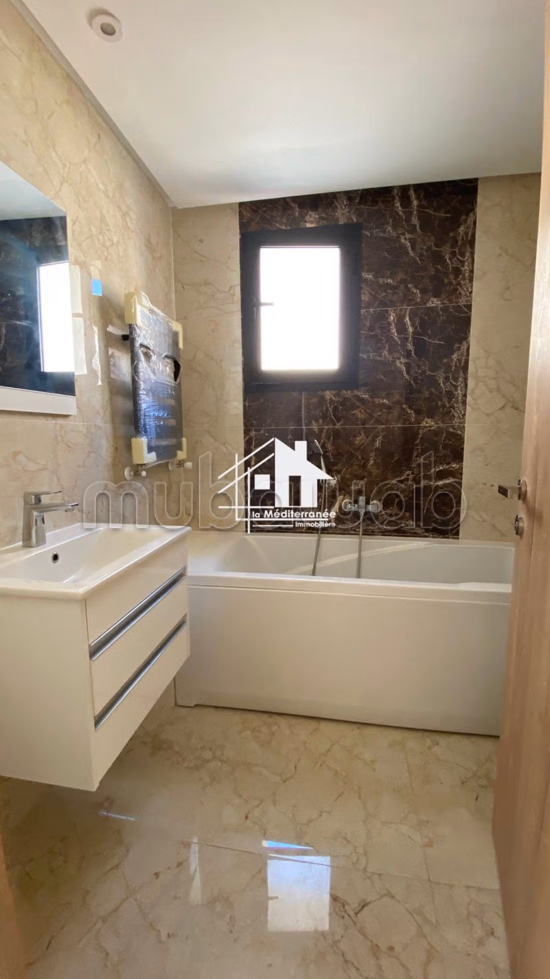 For sale a S2 apartment in Menzah 9c