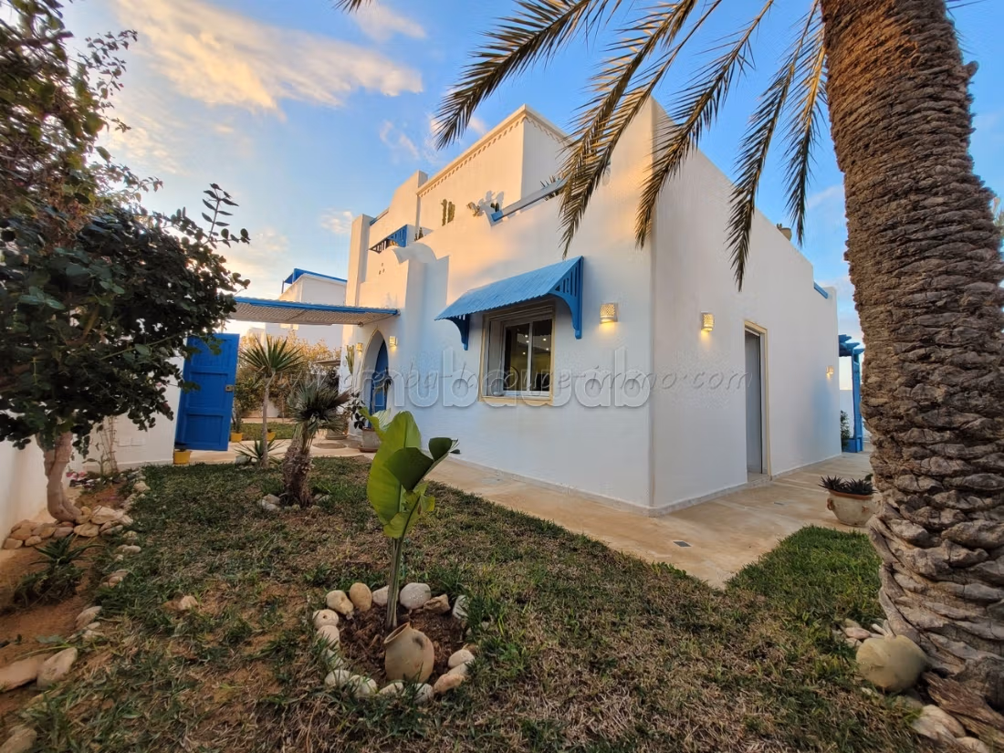 A vendre Belle maison S3 meublée houmt souk