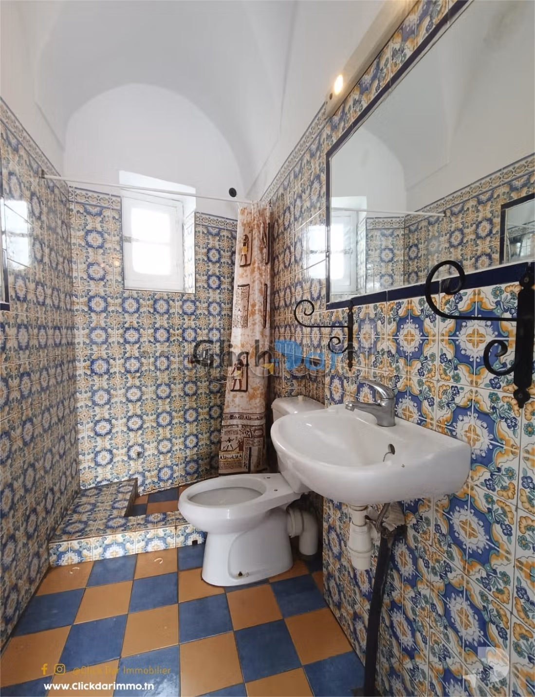 Un appartement en S1 au 2éme etage a louer
