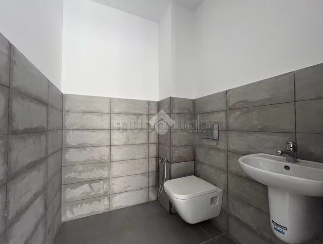 Walls for rent