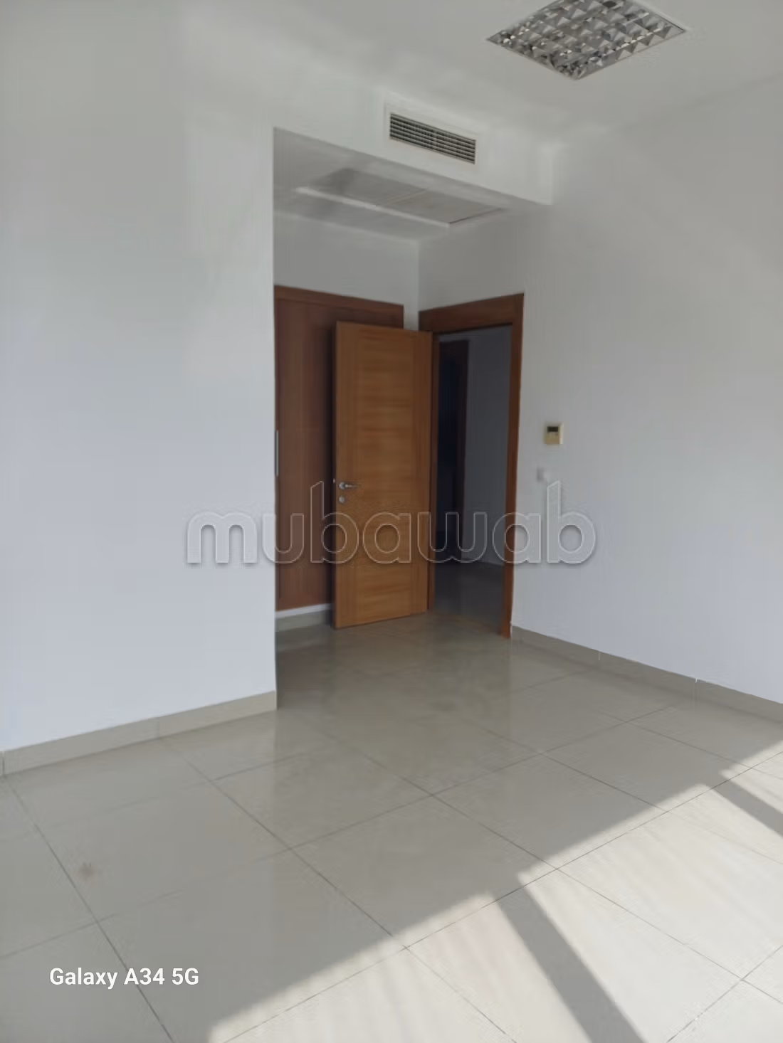 Location bureau de 158 m2 au centre urbain nord