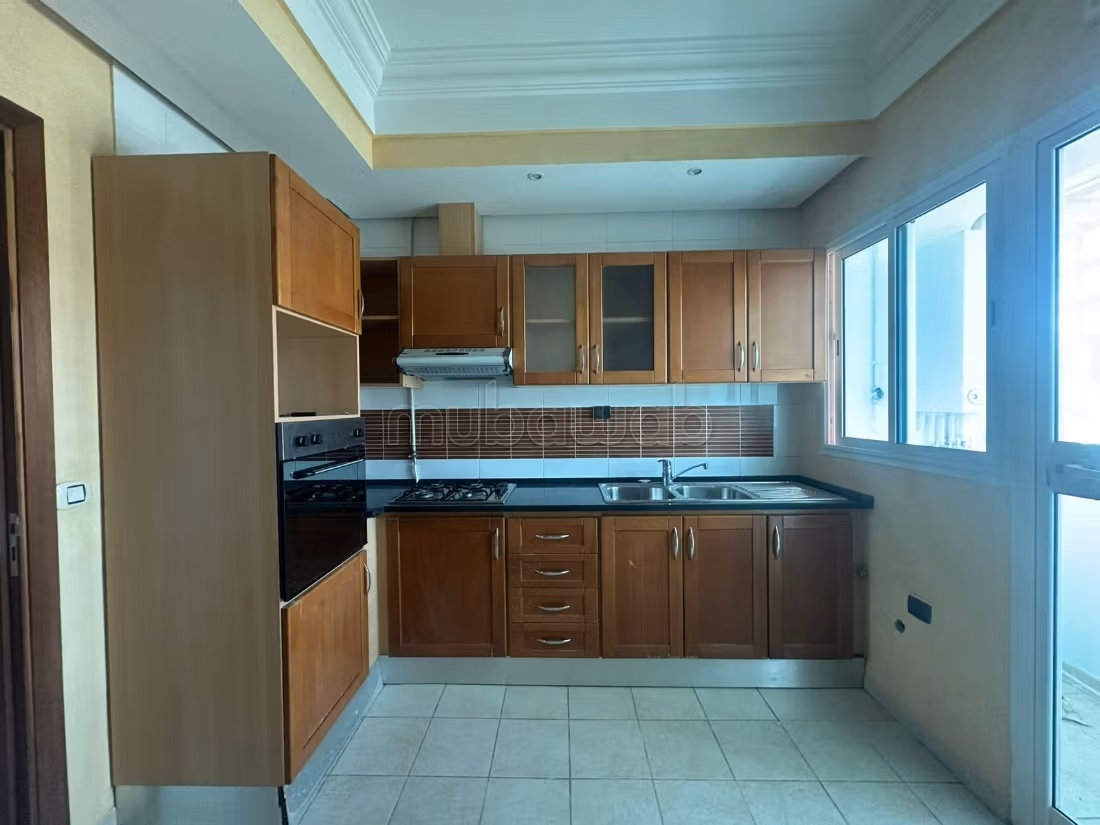 Splendido appartamento in affitto a Les Berges Du Lac 2. Superficie 100 m². Climatizzazione