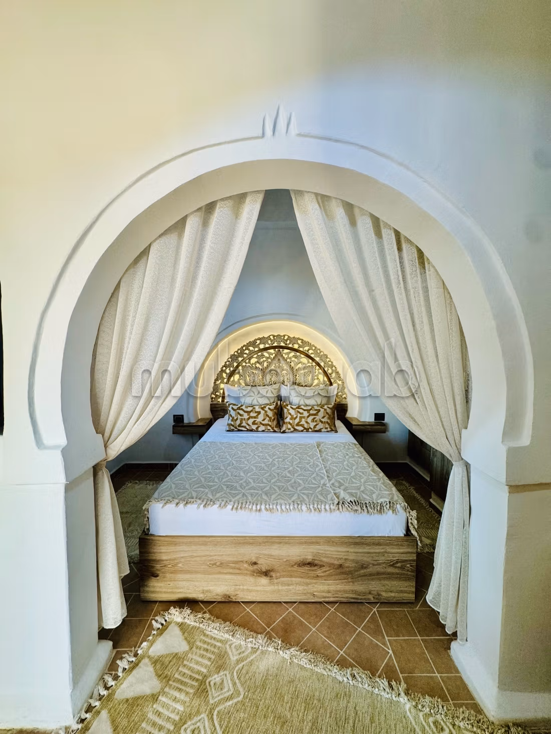 Casa dei sogni tra ulivi e tramonto