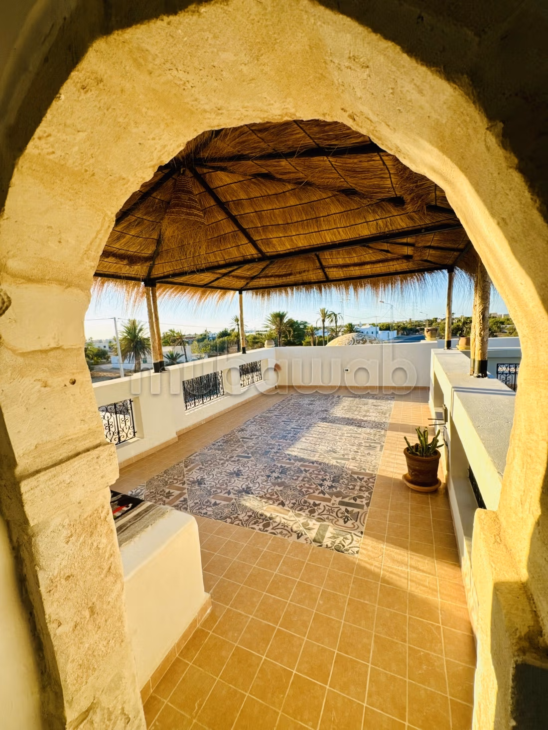 Casa dei sogni tra ulivi e tramonto