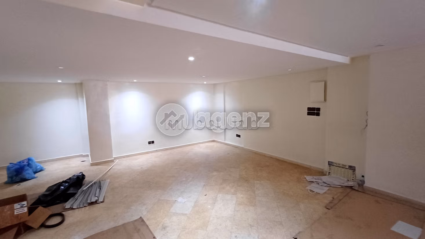 Comercio en venta 175 m² Bourmana Fez
