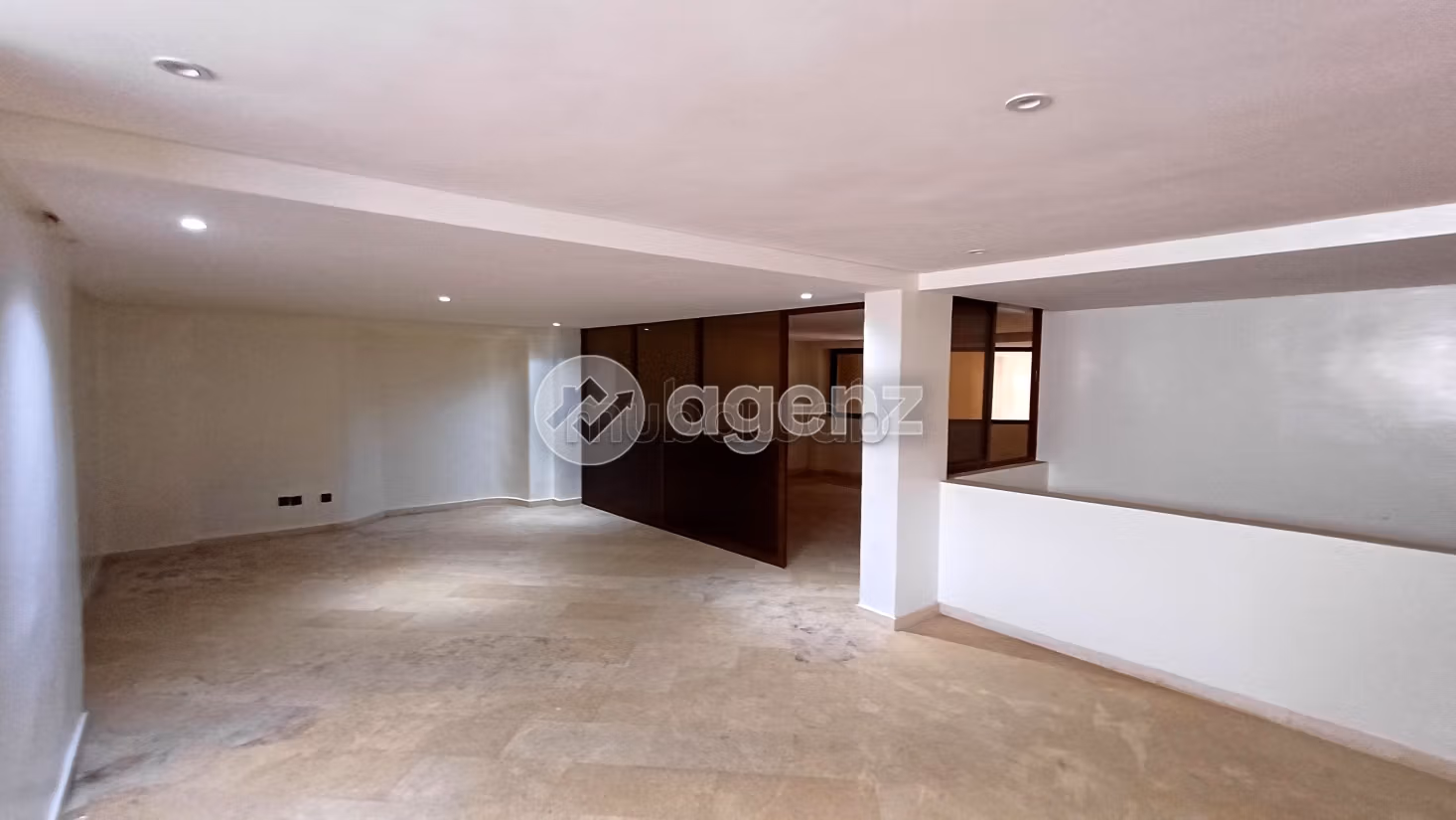 Comercio en venta 175 m² Bourmana Fez