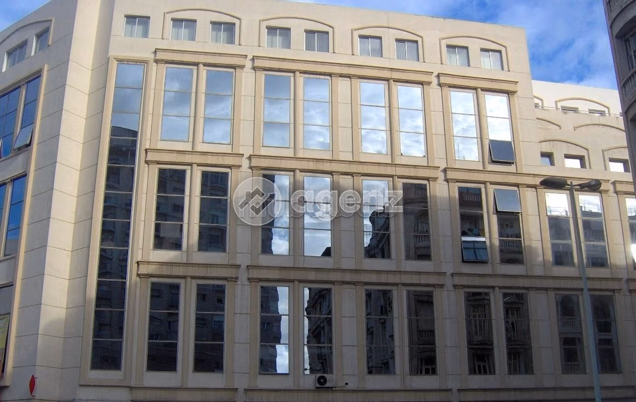 Oficina en venta 127 m² Sidi Belyout Casablanca