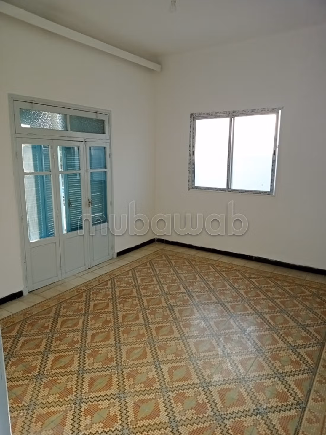 Maison de luxe à vendre à Le Bardo. 8 belles chambres. Belle terrasse et jardin