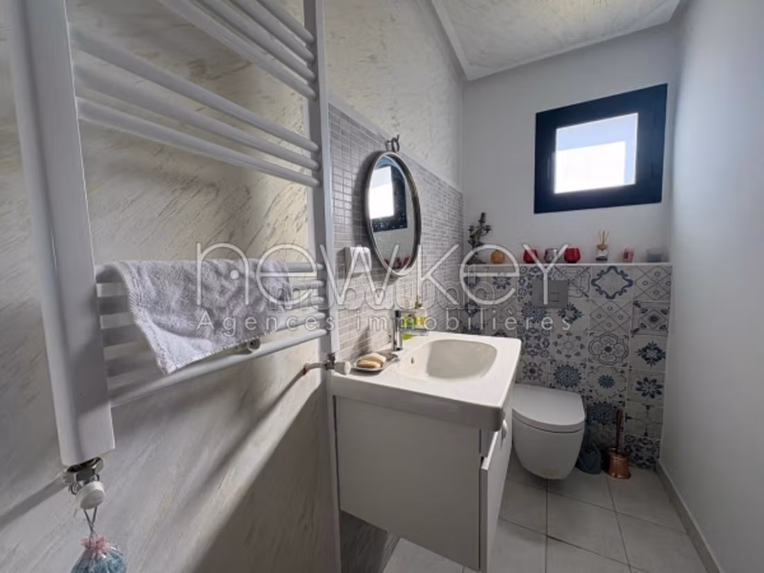 For sale a penthouse with a panoramic view in G