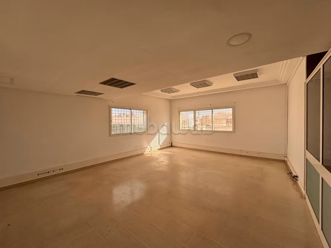 In affitto Ufficio 300 m² Les Berges du Lac 1